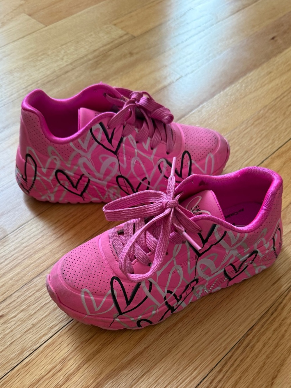 Kids sketchers sneaker, size 13 little girl